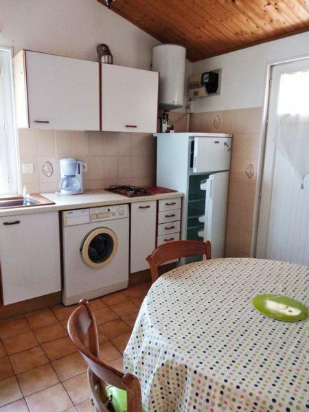 Gite 2 Personnes, Proche Mer 샬랑 외부 사진